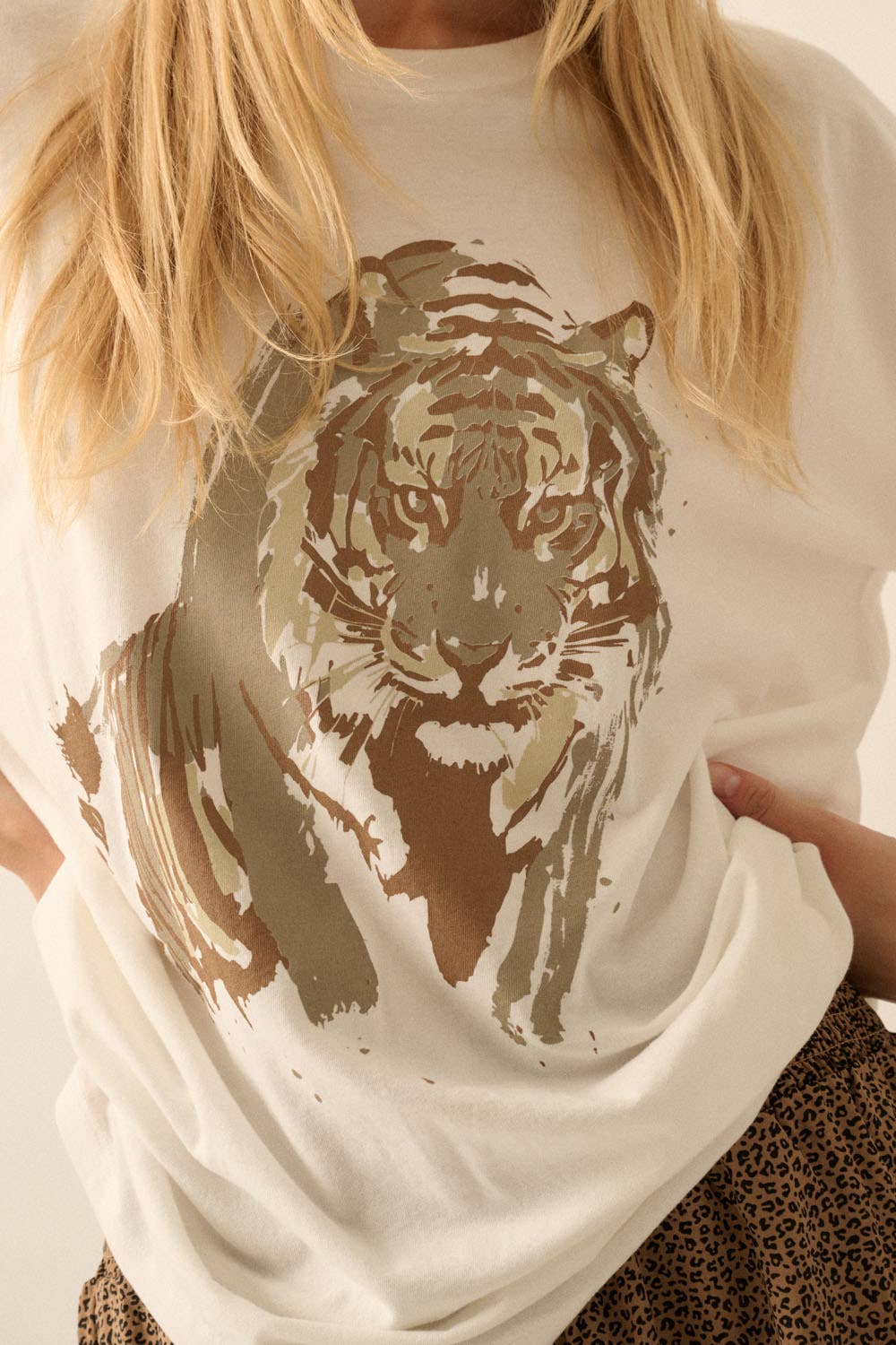 Tiger Oversized Vintage-Wash Graphic Tee